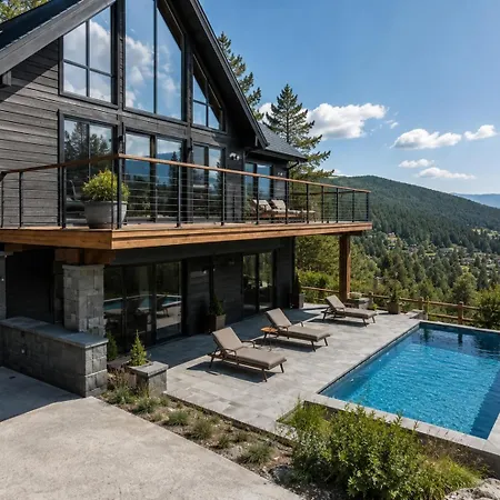 Beautiful Mountain View Holiday home Rakitovo